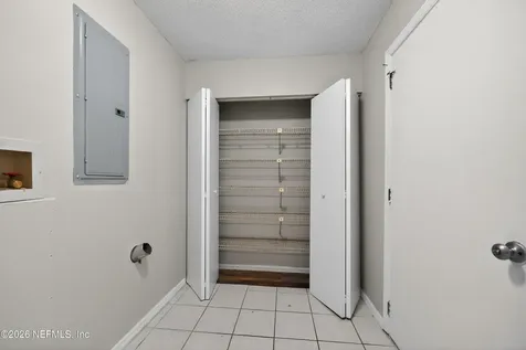 7807 Knoll Drive N Jacksonville FL 32221