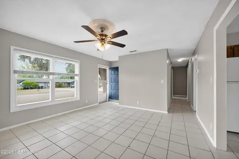 7807 Knoll Drive N Jacksonville FL 32221