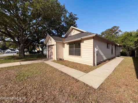 2512 Townsquare Drive Jacksonville FL 32216