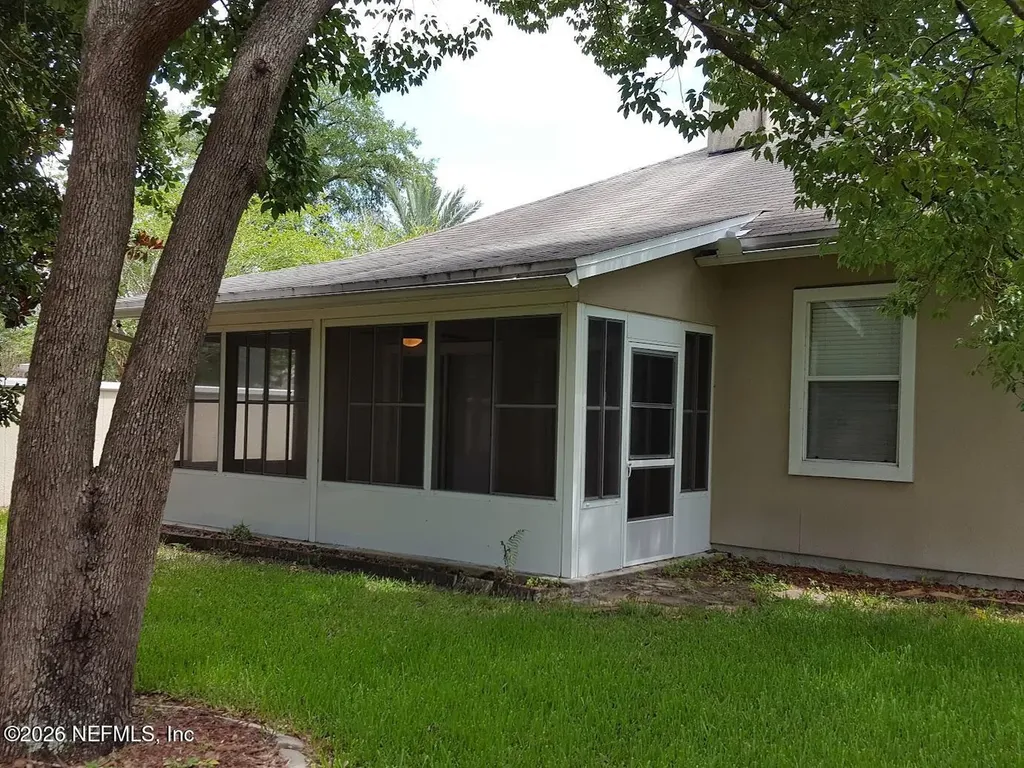 8299 Warlin Drive N Jacksonville FL 32216