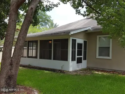 8299 Warlin Drive N Jacksonville FL 32216