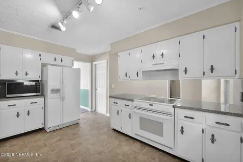 1950 Holly Oaks Ravine Drive Jacksonville FL 32225
