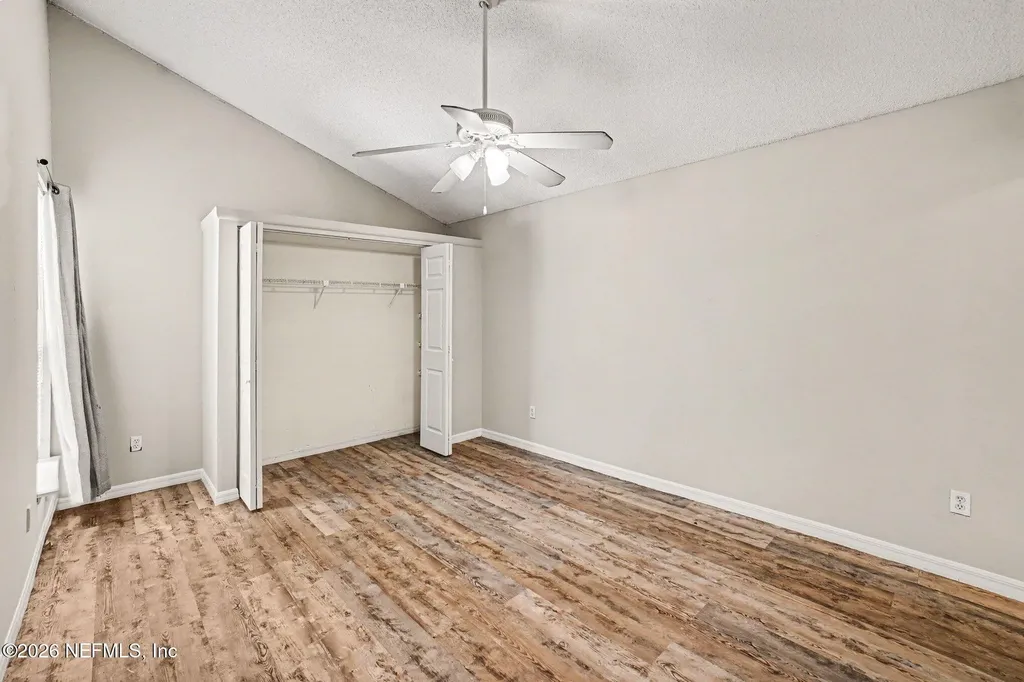 2483 Whispering Woods Boulevard Jacksonville FL 32246