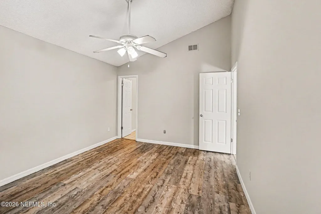 2483 Whispering Woods Boulevard Jacksonville FL 32246