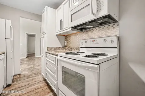 2483 Whispering Woods Boulevard Jacksonville FL 32246
