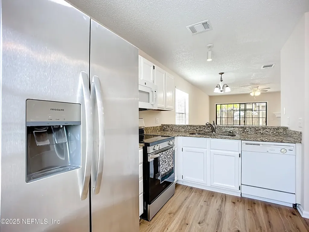 2075 Gail Avenue Jacksonville Beach FL 32250