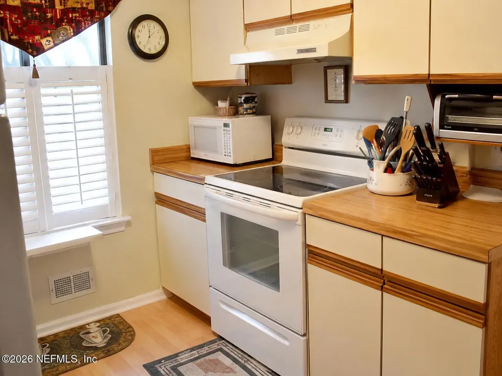 4108 Hanging Moss Court Jacksonville FL 32257