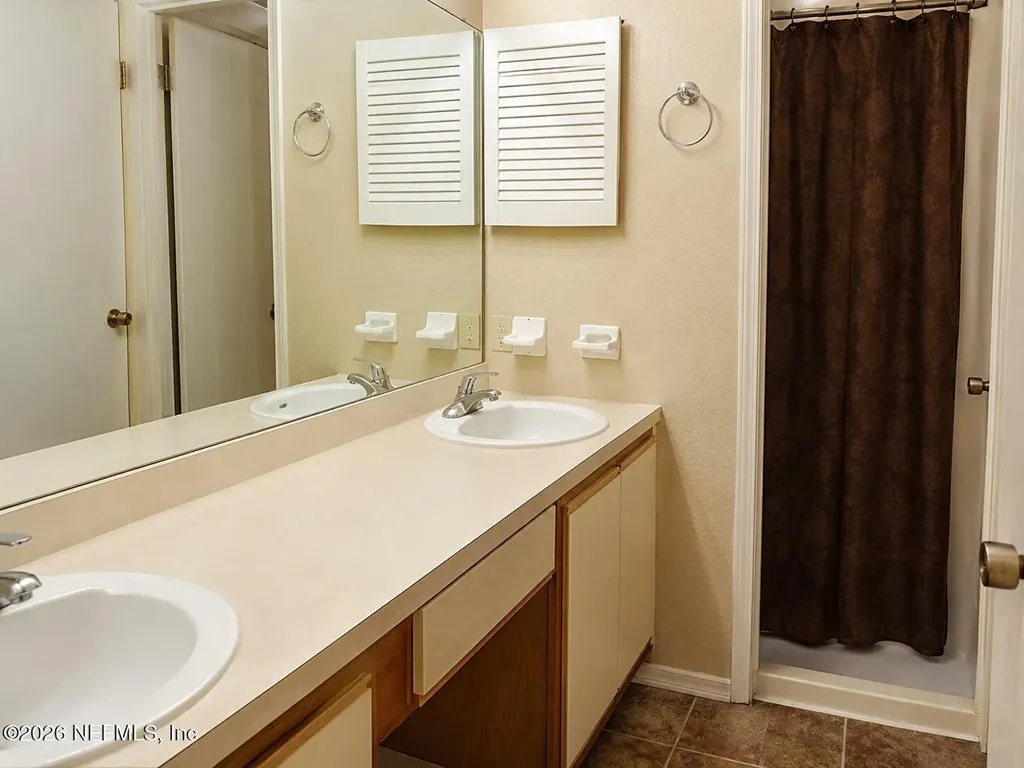 4108 Hanging Moss Court Jacksonville FL 32257