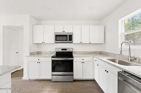3806 Cambay Place Jacksonville FL 32210