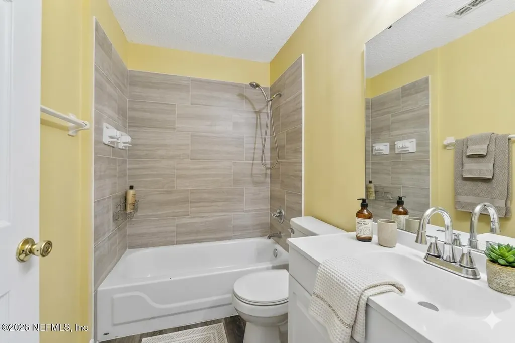 3013 Wavering Lane Middleburg FL 32068