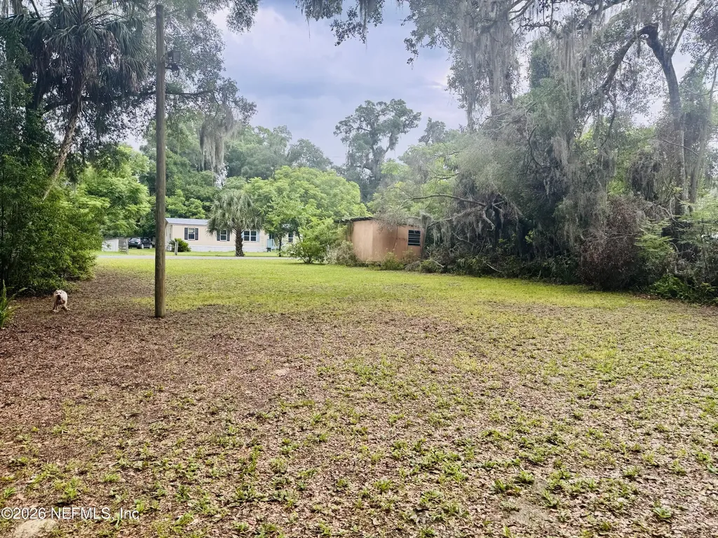 210 Pine Avenue Pomona Park FL 32181