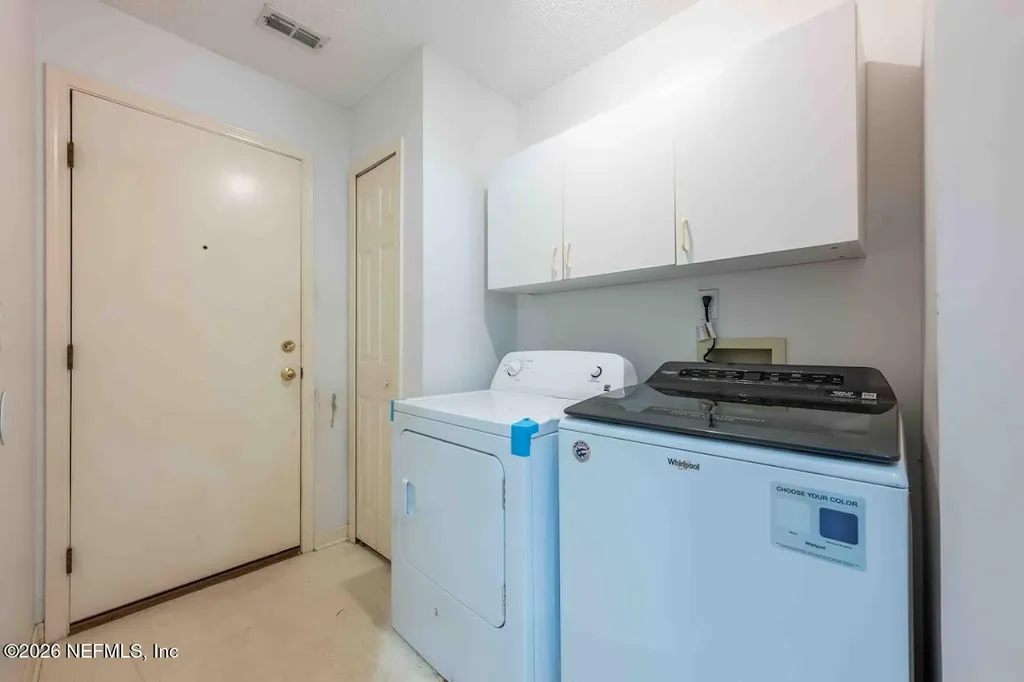 6034 Winding Bridge Drive Jacksonville FL 32277