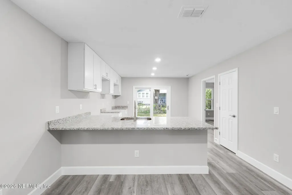 2027 Mcmillan Street Jacksonville FL 32209
