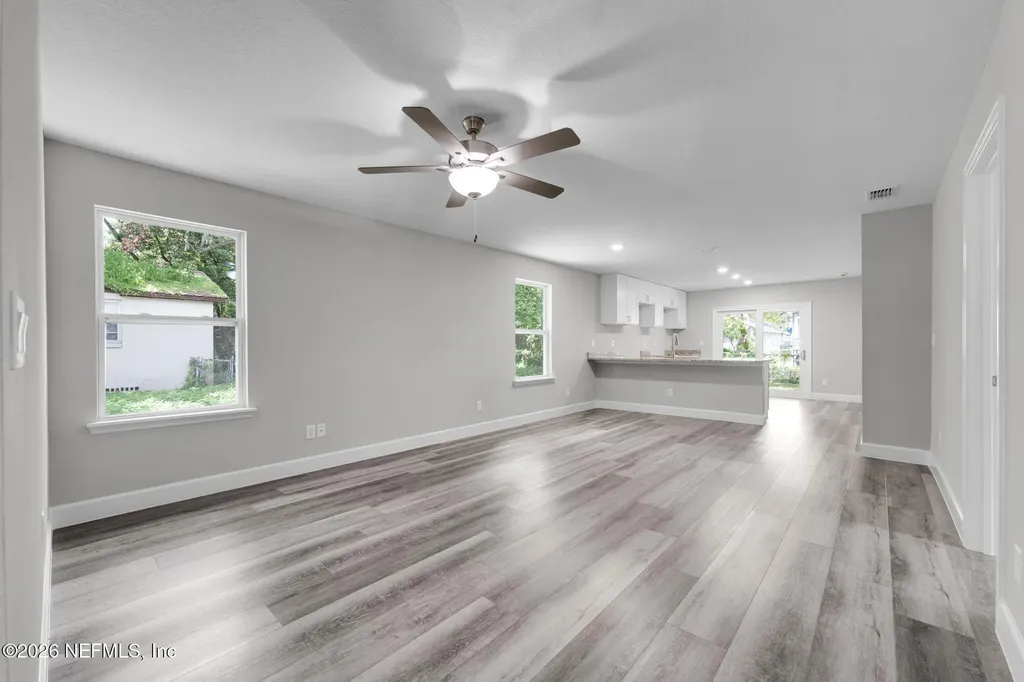 2027 Mcmillan Street Jacksonville FL 32209