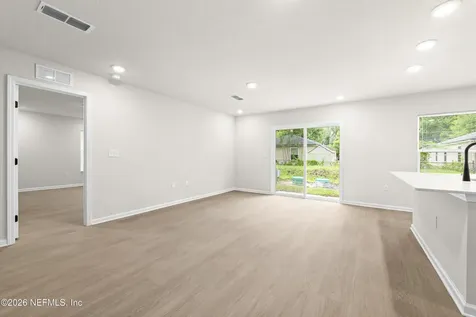 4637 Suray Avenue Jacksonville FL 32208