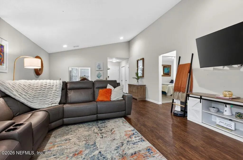1395 Munson Cove Drive Jacksonville FL 32233