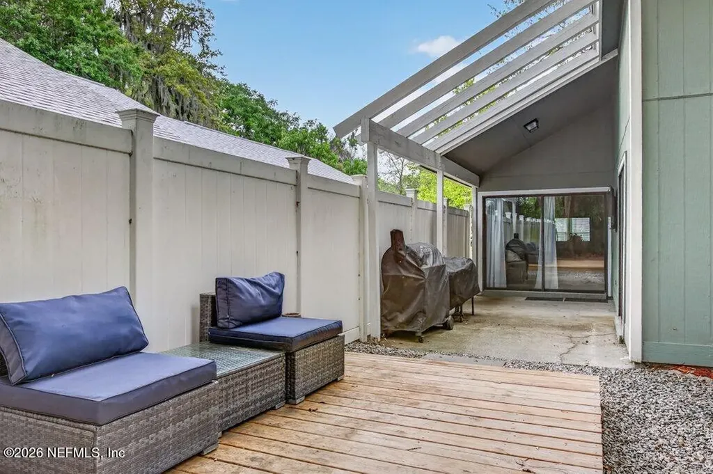 1395 Munson Cove Drive Jacksonville FL 32233