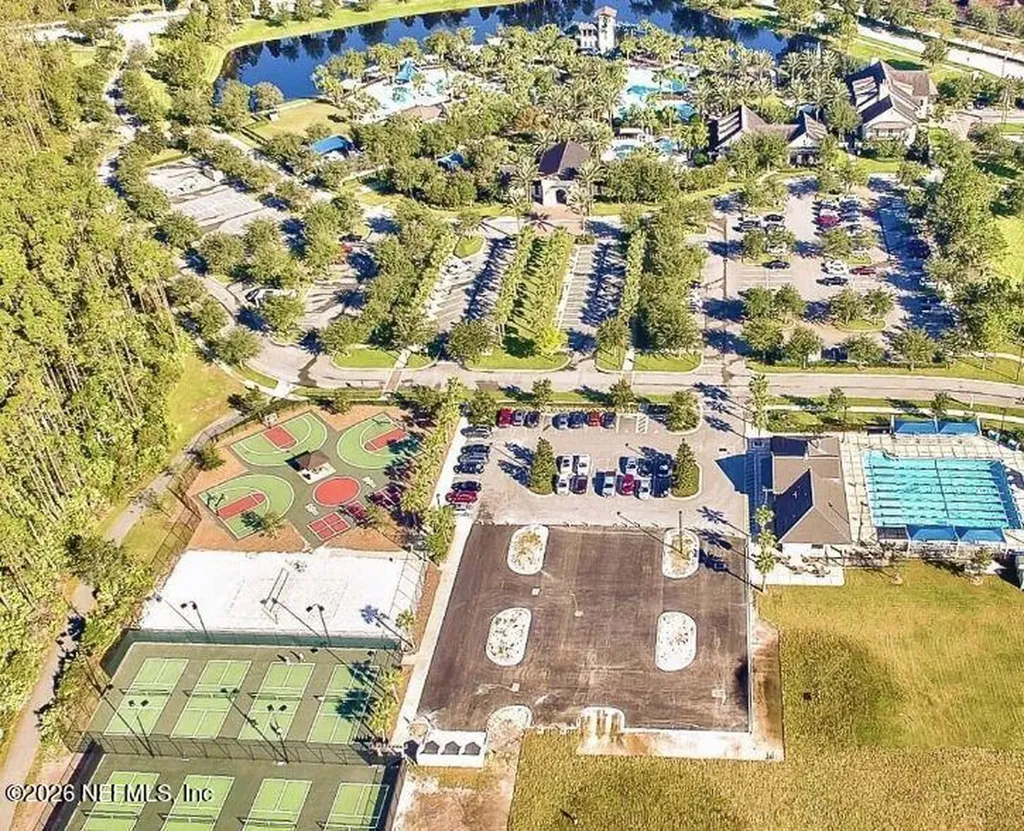 575 Park Lake Drive Ponte Vedra FL 32081