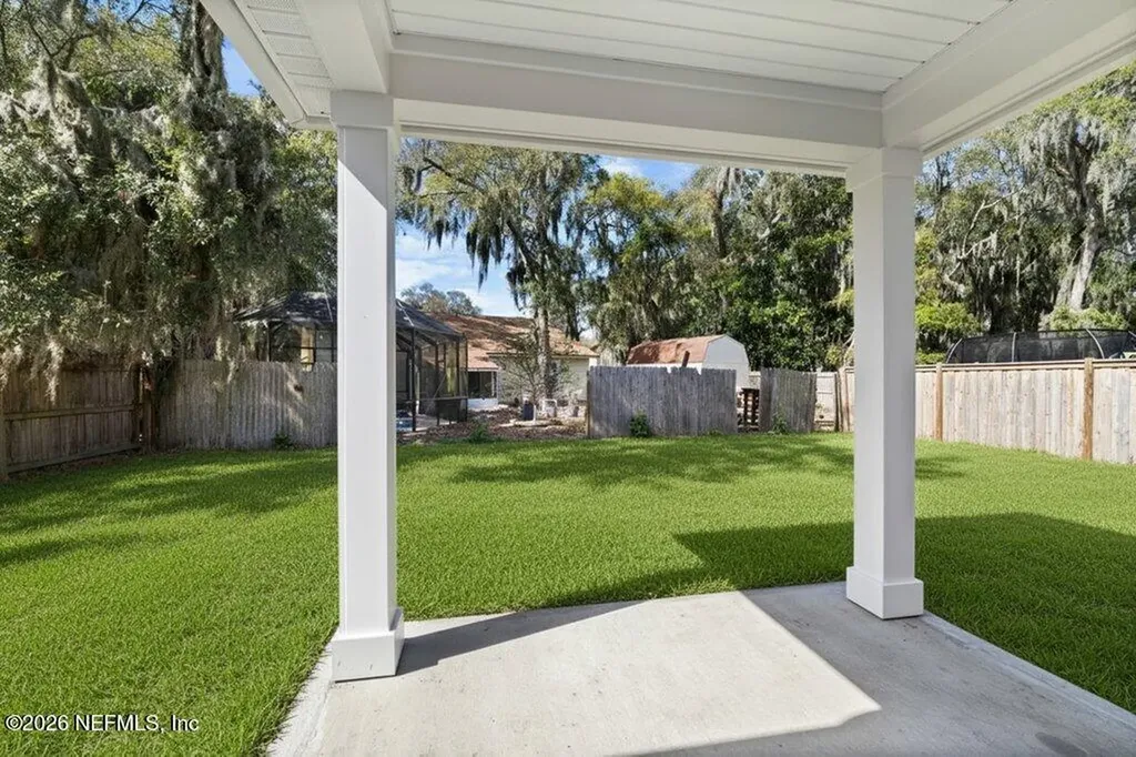 8863 Hipps Road Jacksonville FL 32222