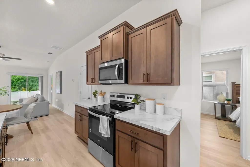 7736 Meadow Walk Lane Jacksonville FL 32256