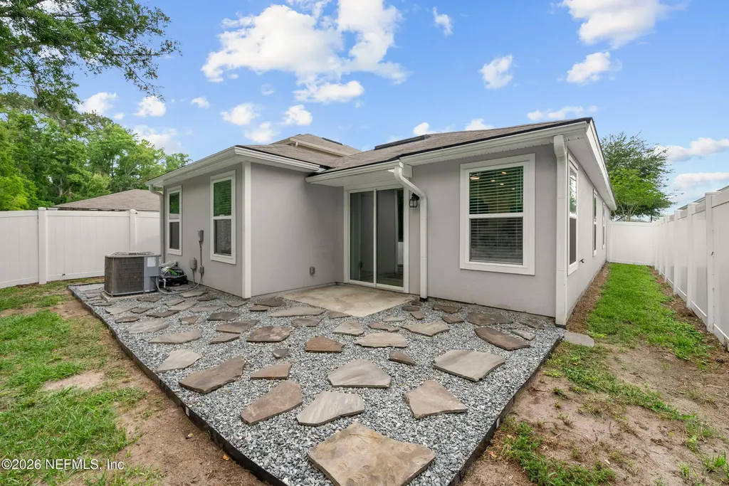 7736 Meadow Walk Lane Jacksonville FL 32256