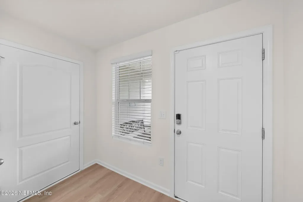7736 Meadow Walk Lane Jacksonville FL 32256