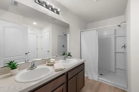 7736 Meadow Walk Lane Jacksonville FL 32256