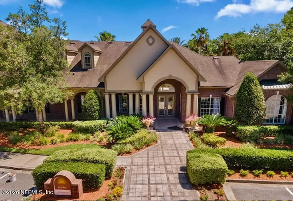 7800 Point Meadows Drive Jacksonville FL 32256