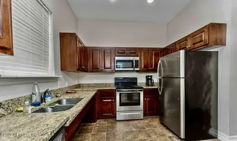 7800 Point Meadows Drive Jacksonville FL 32256