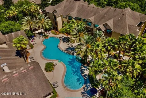 7800 Point Meadows Drive Jacksonville FL 32256