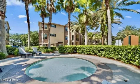 7800 Point Meadows Drive Jacksonville FL 32256