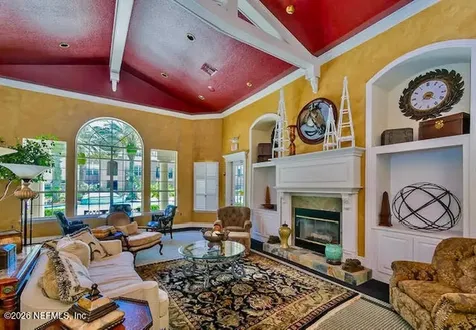 7800 Point Meadows Drive Jacksonville FL 32256