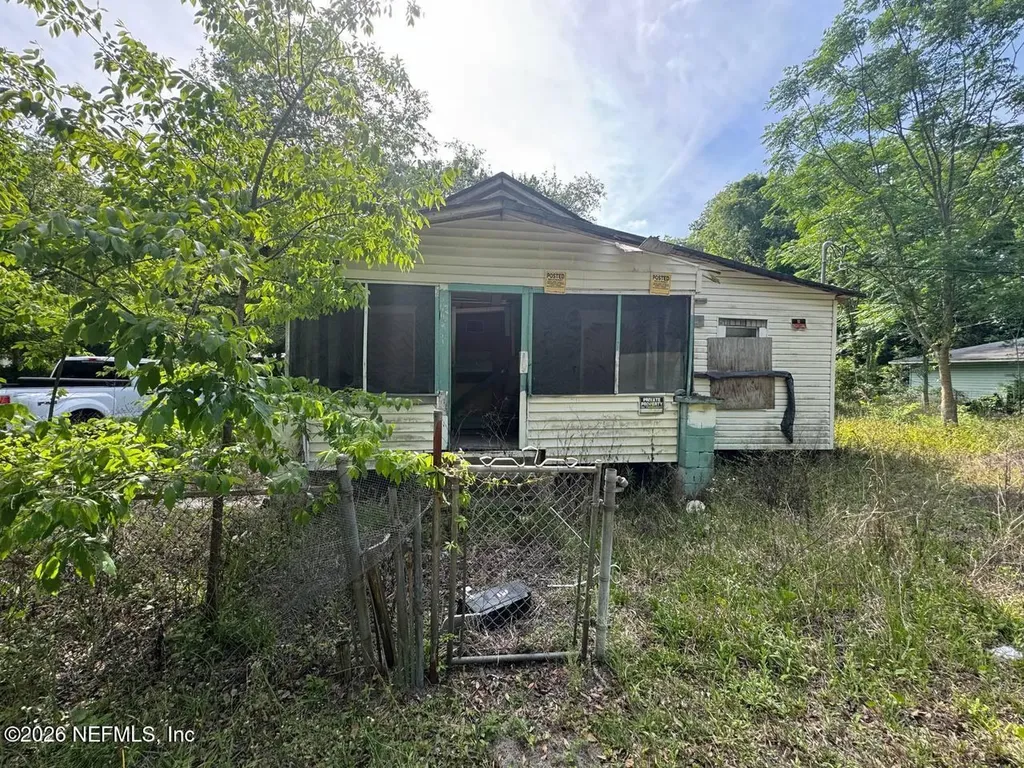 111 Cedar Avenue Palatka FL 32177