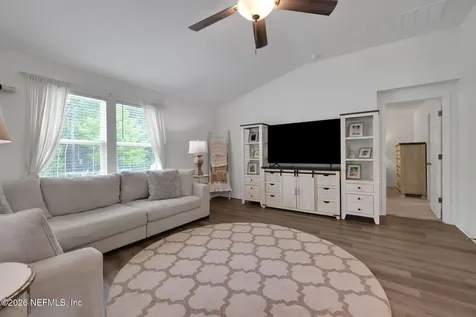 577 Wild Rose Lane Jacksonville FL 32218