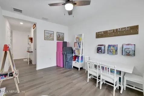 577 Wild Rose Lane Jacksonville FL 32218