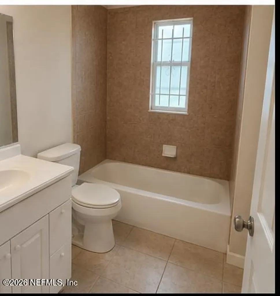 6188 Pettiford Drive W Jacksonville FL 32209