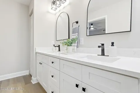 5534 Mariners Cove Drive Jacksonville FL 32210