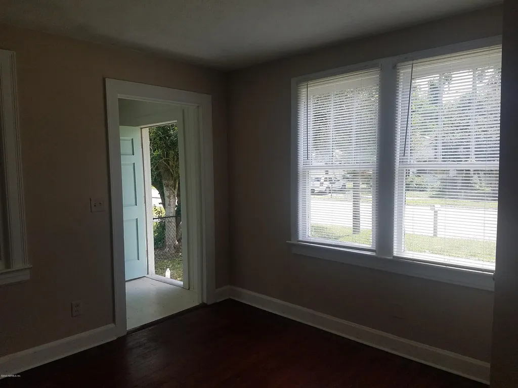 205 E 44th Street Jacksonville FL 32208