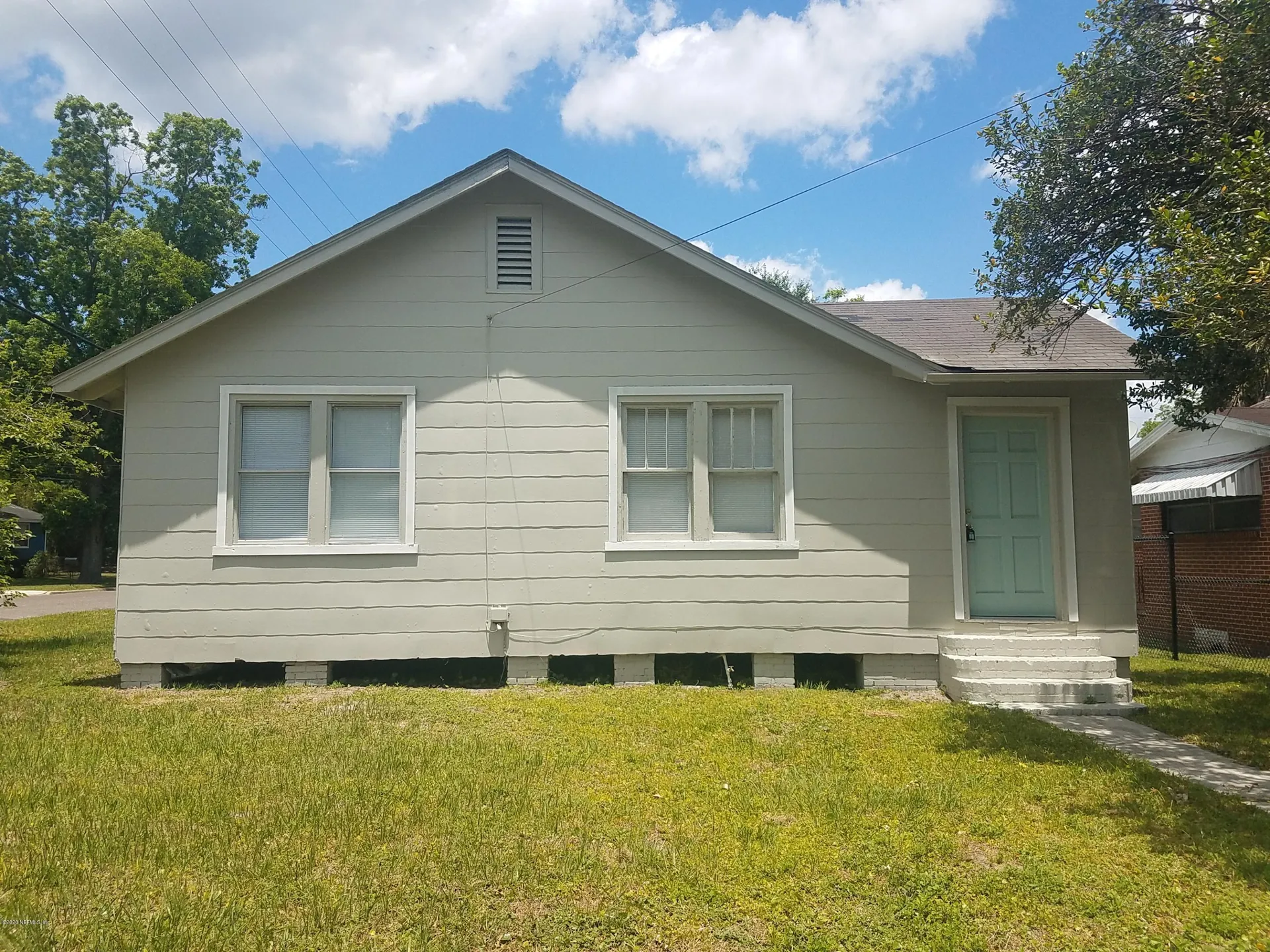 205 E 44th Street Jacksonville FL 32208