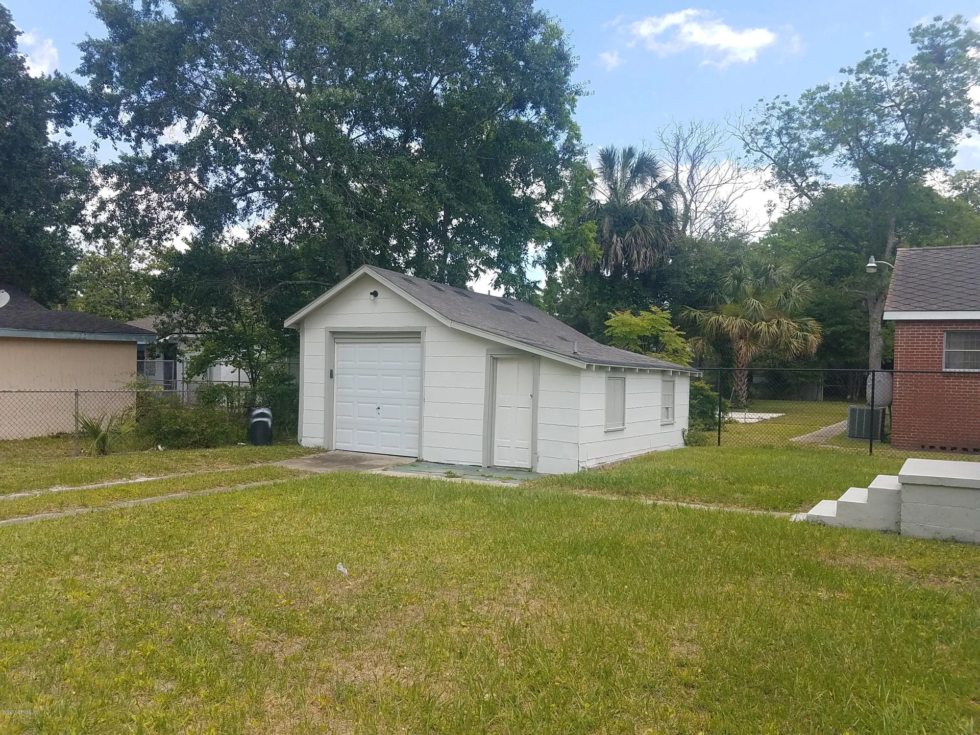 205 E 44th Street Jacksonville FL 32208
