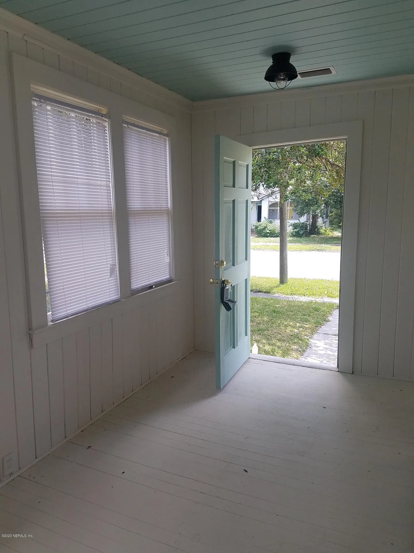 205 E 44th Street Jacksonville FL 32208