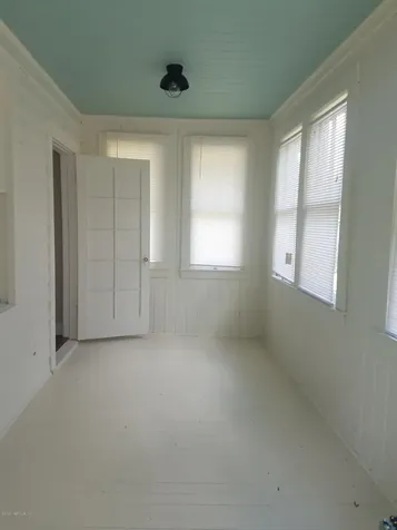 205 E 44th Street Jacksonville FL 32208