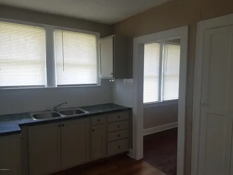 205 E 44th Street Jacksonville FL 32208