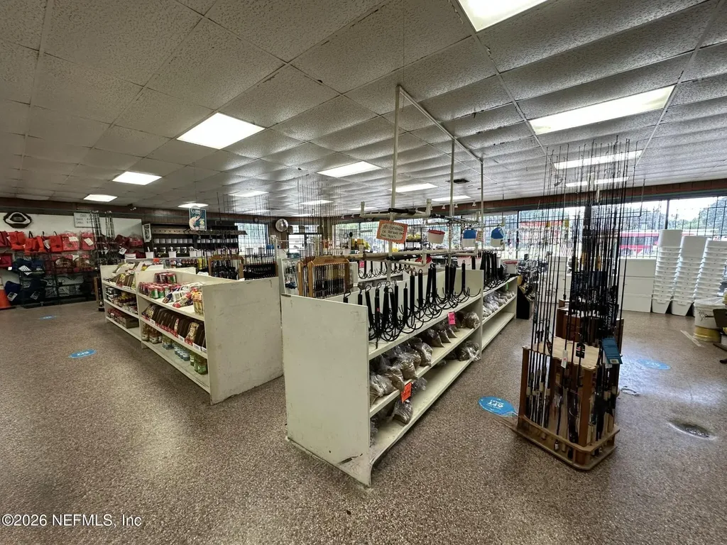 8074 N Main Street Jacksonville FL 32208
