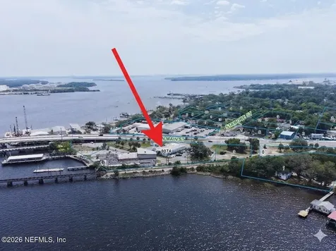 8074 N Main Street Jacksonville FL 32208