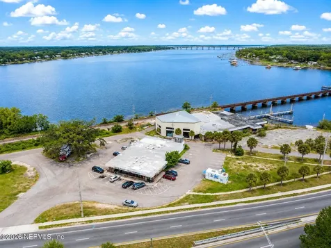 8074 N Main Street Jacksonville FL 32208