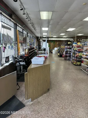 8074 N Main Street Jacksonville FL 32208