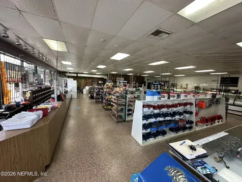 8074 N Main Street Jacksonville FL 32208