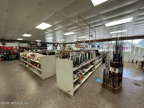 8074 N Main Street Jacksonville FL 32208