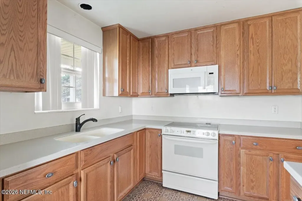 7935 Fresca Street Jacksonville FL 32217